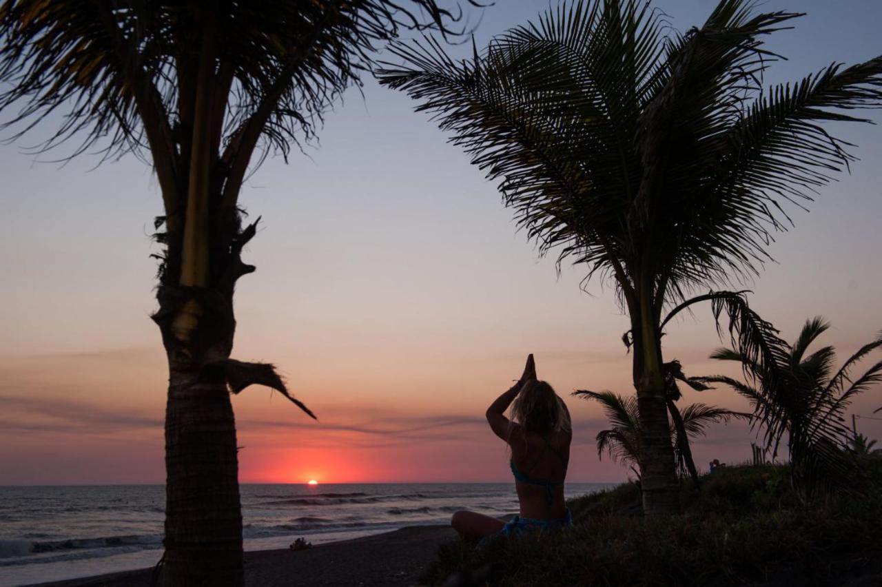 Готель Paredon Surf House El Paredon Buena Vista Екстер'єр фото