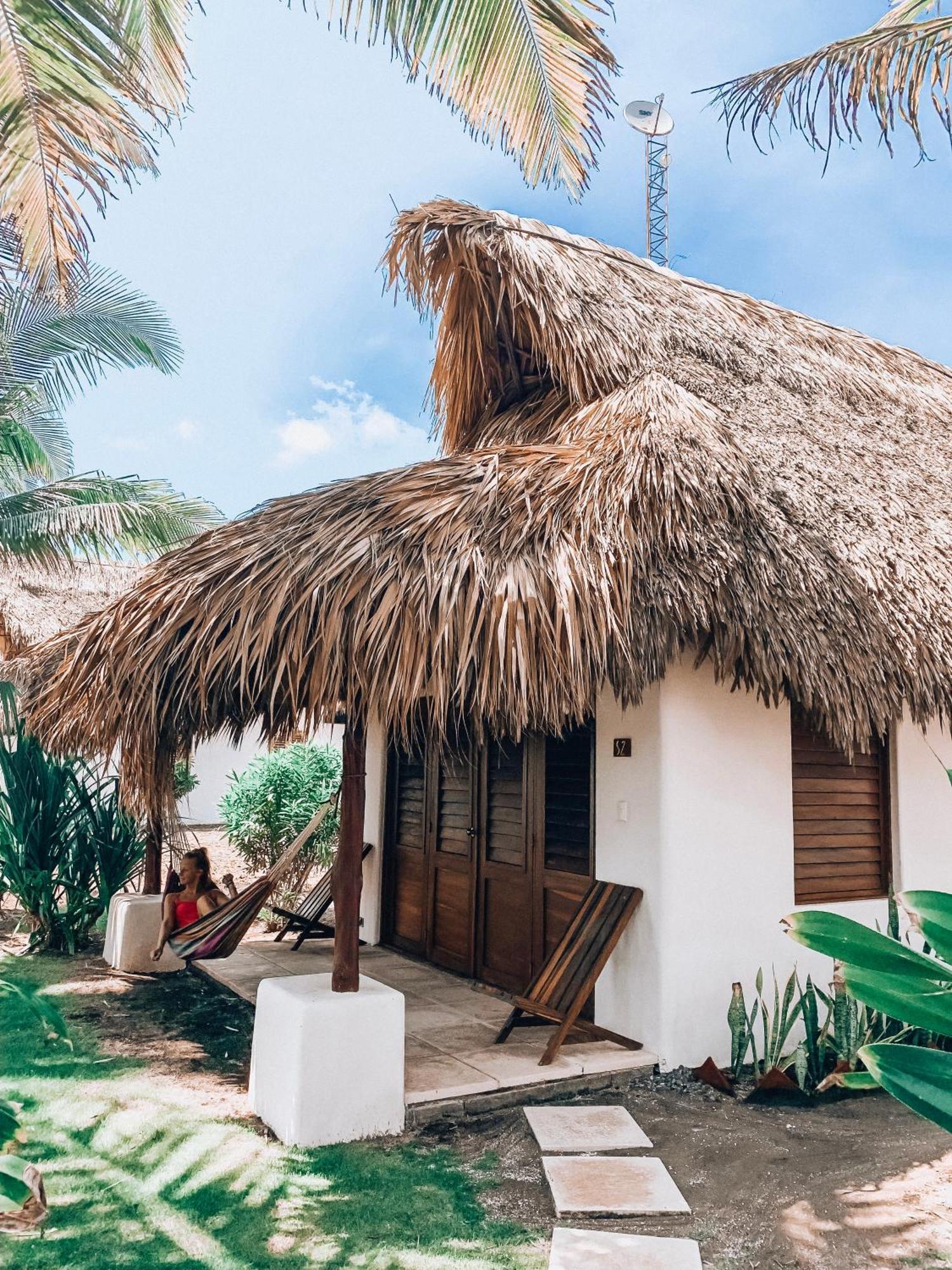 Готель Paredon Surf House El Paredon Buena Vista Номер фото