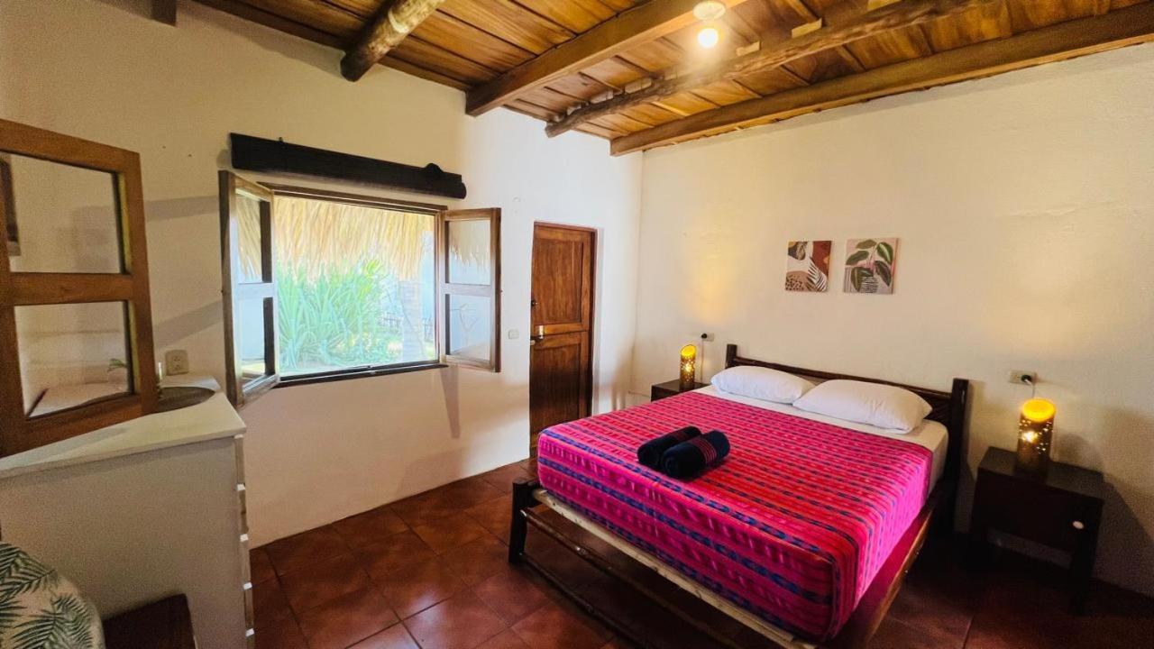 Готель Paredon Surf House El Paredon Buena Vista Екстер'єр фото