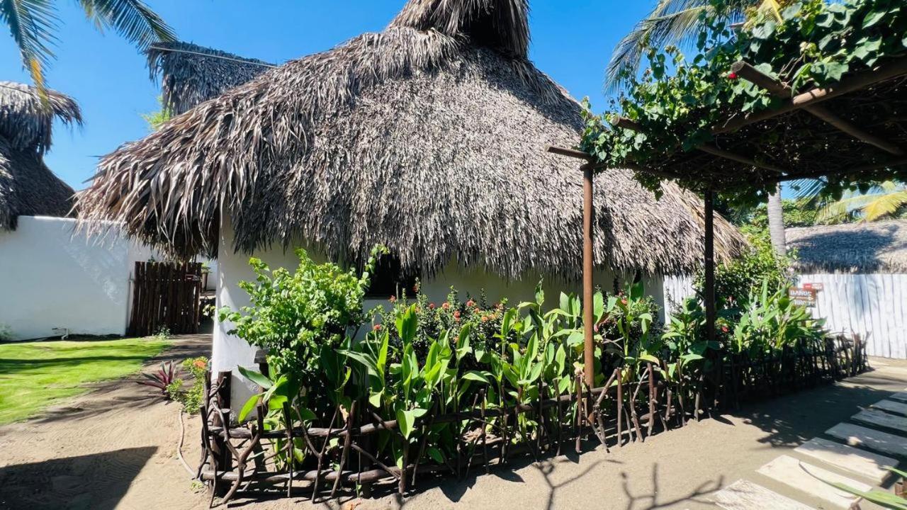 Готель Paredon Surf House El Paredon Buena Vista Екстер'єр фото