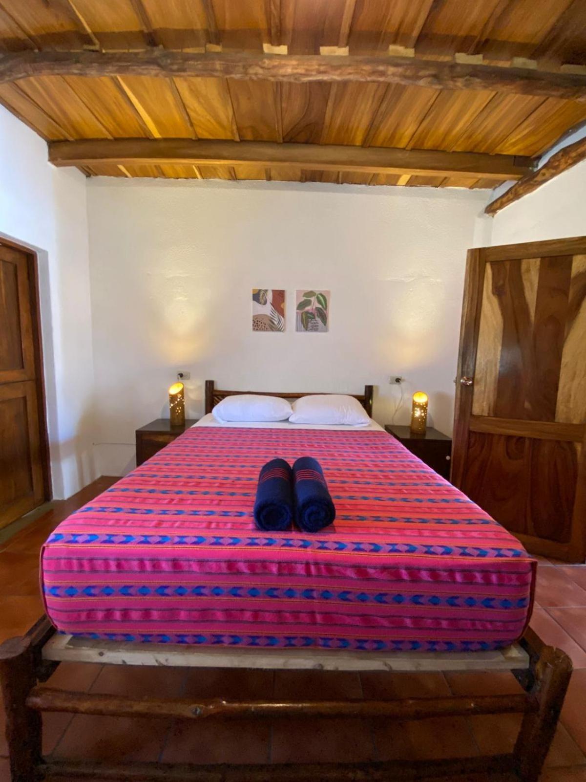 Готель Paredon Surf House El Paredon Buena Vista Екстер'єр фото