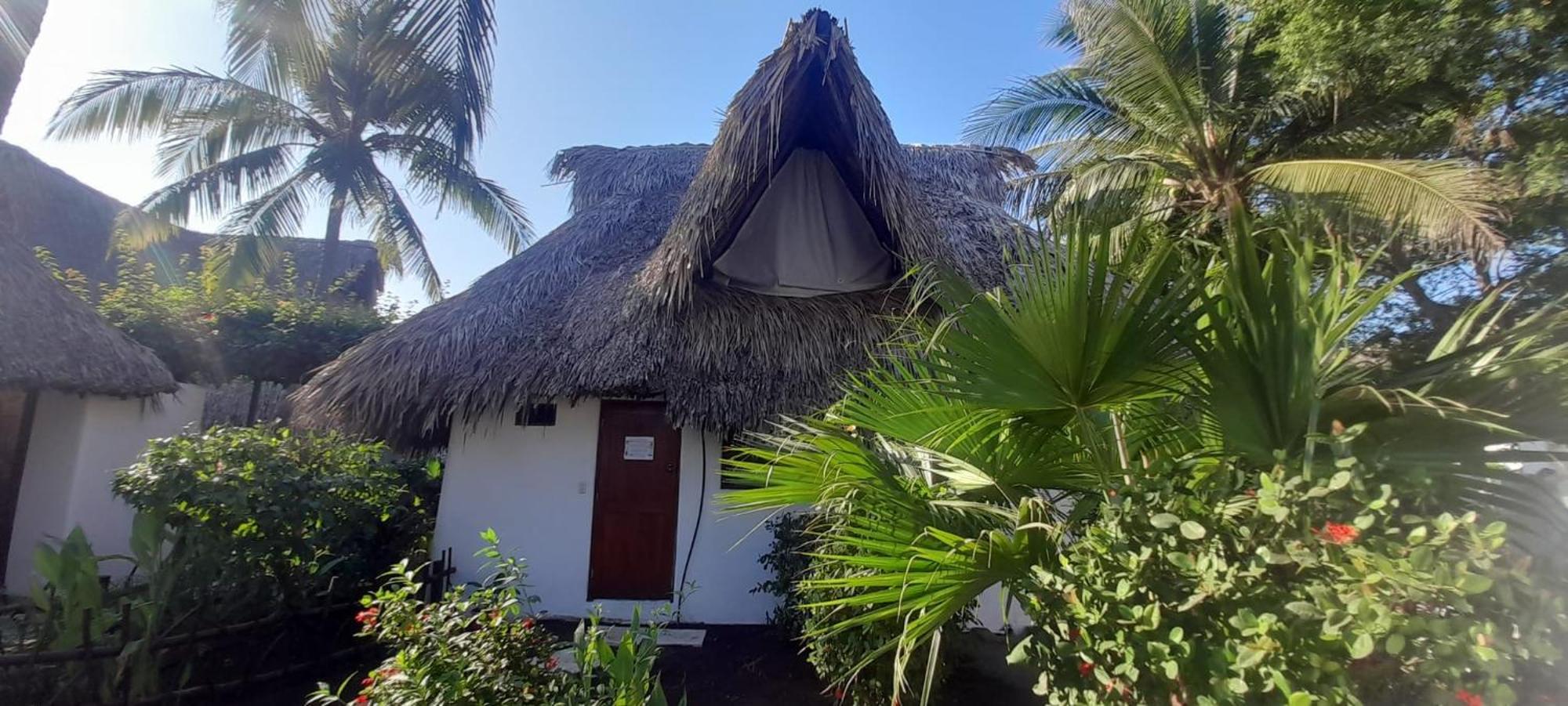 Готель Paredon Surf House El Paredon Buena Vista Екстер'єр фото