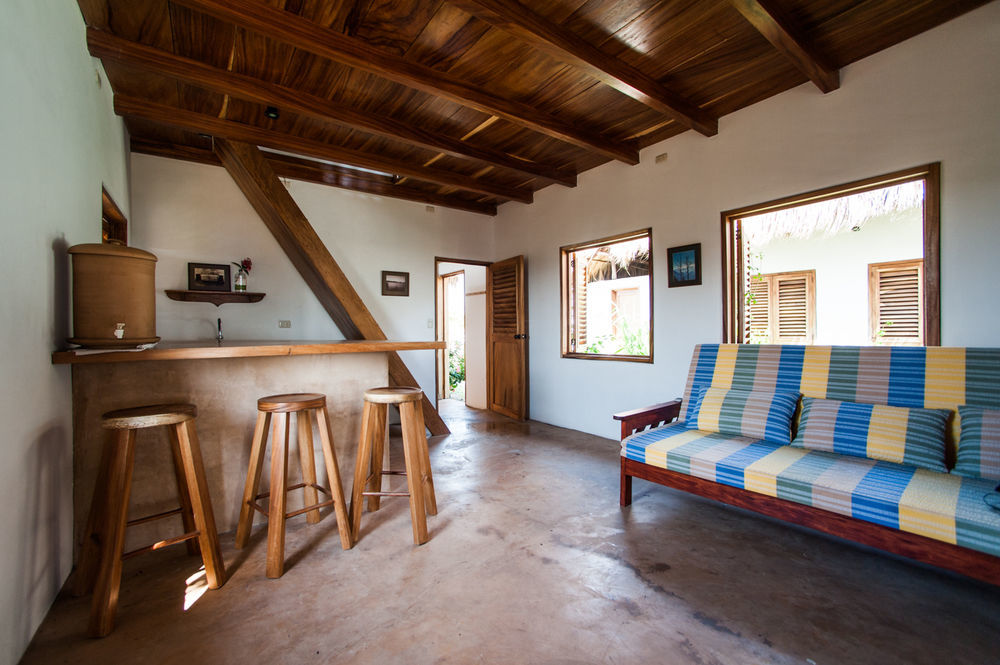 Готель Paredon Surf House El Paredon Buena Vista Екстер'єр фото